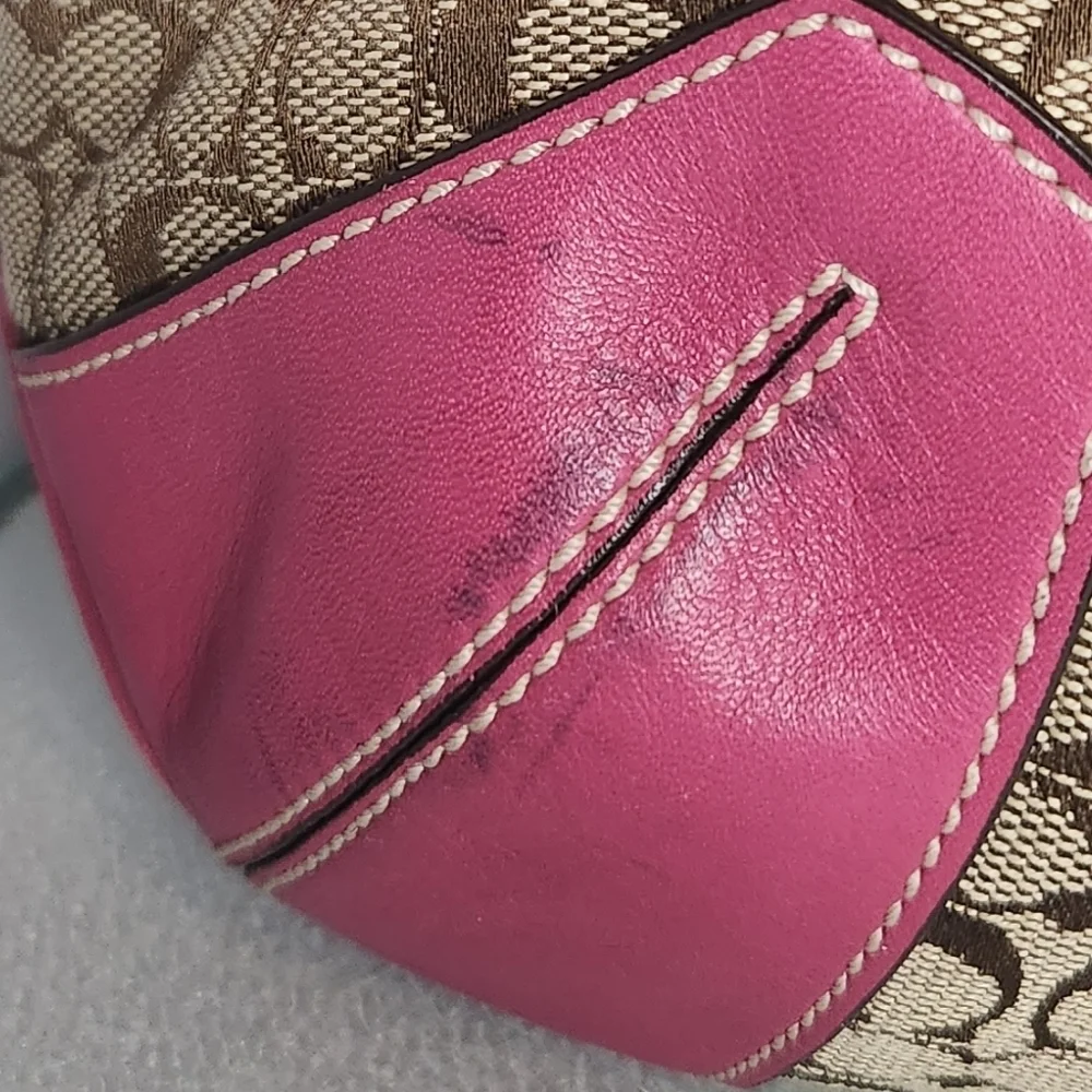 Coach RARE! vintage pink leather‎ and taupe signature C canvas hobo bag